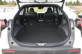 2024款丰田铂智4X