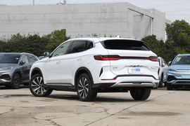 2024款比亚迪宋PLUS新能源