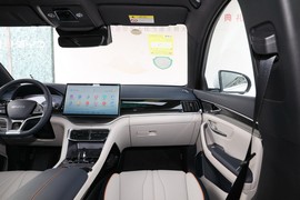 2024款比亚迪宋PLUS新能源