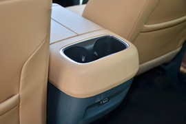 2024款广汽传祺E8