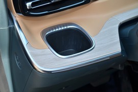 2024款广汽传祺E8