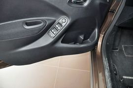 2014款标致301