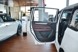 2023款广汽传祺M6