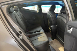 2012款现代飞思Veloster