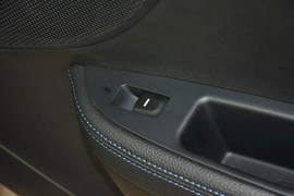 2012款现代飞思Veloster