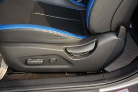 2012款现代飞思Veloster