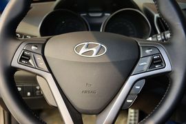 2012款现代飞思Veloster