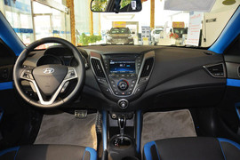 2012款现代飞思Veloster