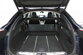 东风雪铁龙凡尔赛C5X旅不凡