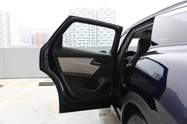 东风雪铁龙凡尔赛C5X旅不凡