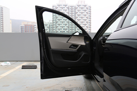 东风雪铁龙凡尔赛C5X旅不凡