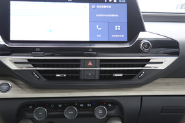 东风雪铁龙凡尔赛C5X旅不凡