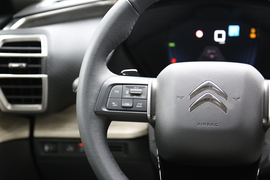 东风雪铁龙凡尔赛C5X旅不凡