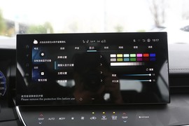 2024款丰田凯美瑞