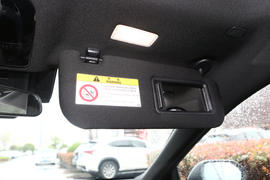 2024款丰田凯美瑞