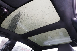 2024款丰田凯美瑞