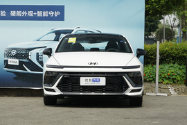 2024款现代索纳塔