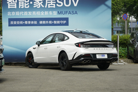 2024款现代索纳塔