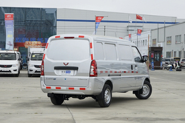 2023款五菱荣光EV