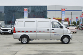 2023款五菱荣光EV