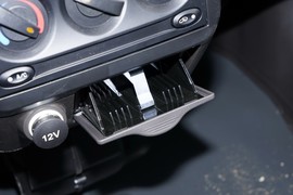 2023款五菱荣光EV