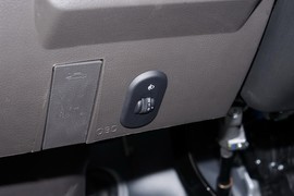 2023款五菱荣光EV