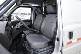 2023款五菱荣光EV