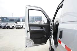 2023款五菱荣光EV