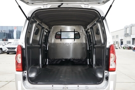 2023款五菱荣光EV