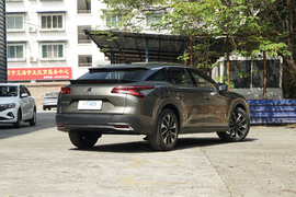 2024款雪铁龙凡尔赛C5