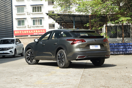 2024款雪铁龙凡尔赛C5