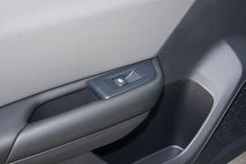 2024款雪铁龙凡尔赛C5