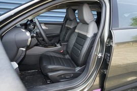 2024款雪铁龙凡尔赛C5