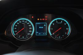 2011款中华H530