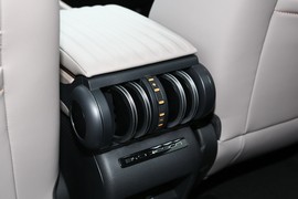 2024款比亚迪元PLUS