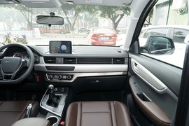 2024款东风风行T5