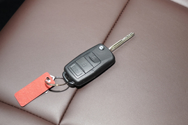 2024款东风风行T5