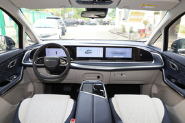 2024款上汽大通MAXUS