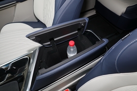 2024款上汽大通MAXUS