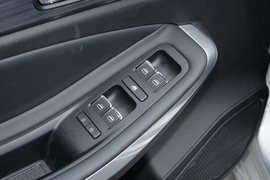 2024款奇瑞艾瑞泽5