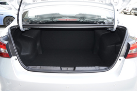 2024款奇瑞艾瑞泽5