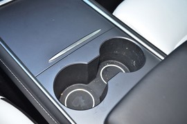 2024款特斯拉Model