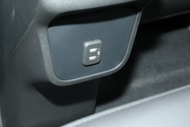 2023款雪佛兰探界者