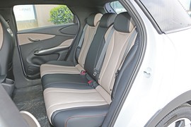 2024款比亚迪海豚