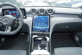 2024款奔驰C级新能源