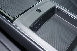 2024款奔驰C级新能源