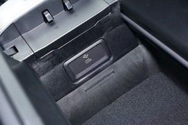 2024款奔驰C级新能源