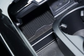 2024款奔驰C级新能源