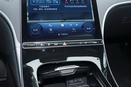 2024款奔驰C级新能源