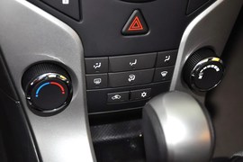 2013款雪佛兰科鲁兹1.8L
